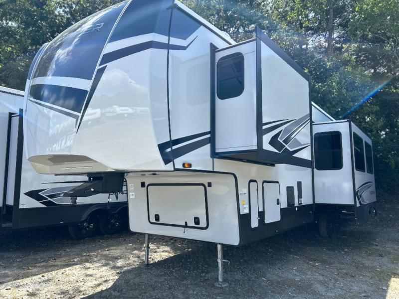 Forest River RV Sandpiper 3550BH